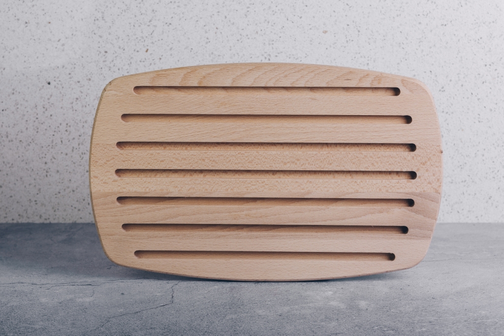 Фото №1 Bread cutting board 22x37 cm.